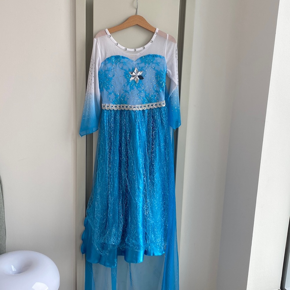 Frozen dress-up dress with cape